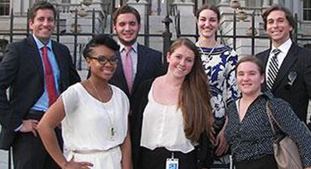 The Externship Program at Hofstra Law offers our students the opportunity to gain experience in a variety of legal fields under the direct supervision of experienced practitioners.